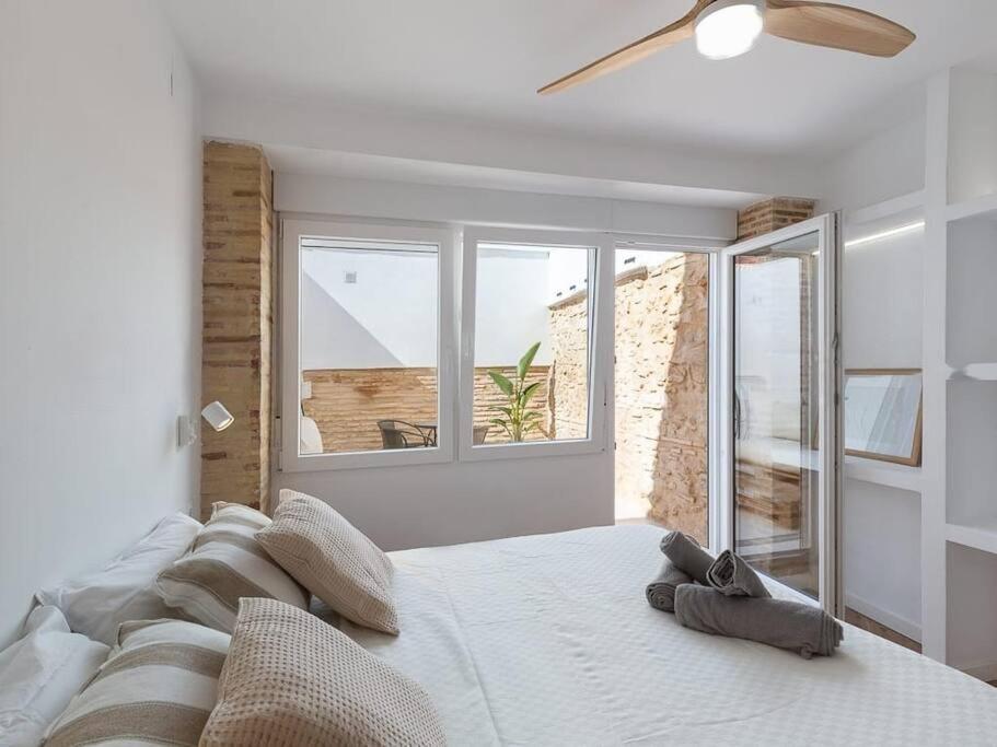 Beautiful Restored House With Terrace Βαλένθια Εξωτερικό φωτογραφία