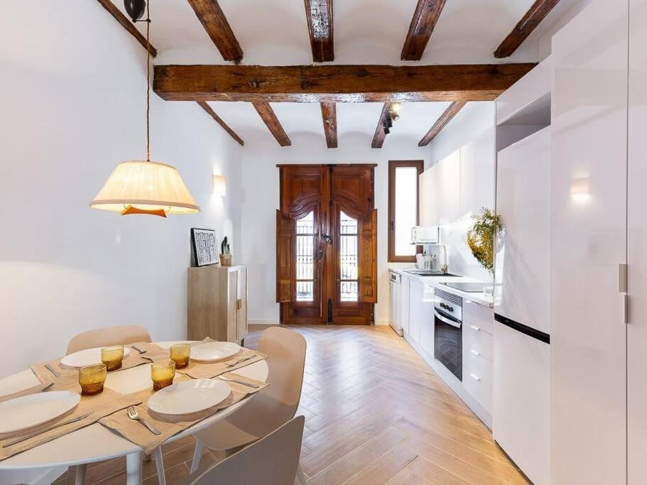 Beautiful Restored House With Terrace Βαλένθια Εξωτερικό φωτογραφία