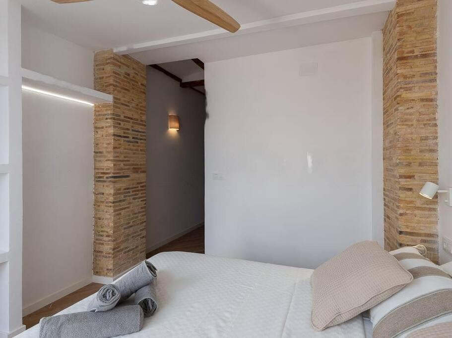 Beautiful Restored House With Terrace Βαλένθια Εξωτερικό φωτογραφία